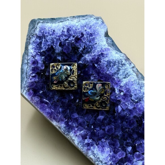 Baroque Revival Gold Stud Earrings - Faux Cloisonné Swirl Enamel - Vtg 80s - Picture 4 of 6